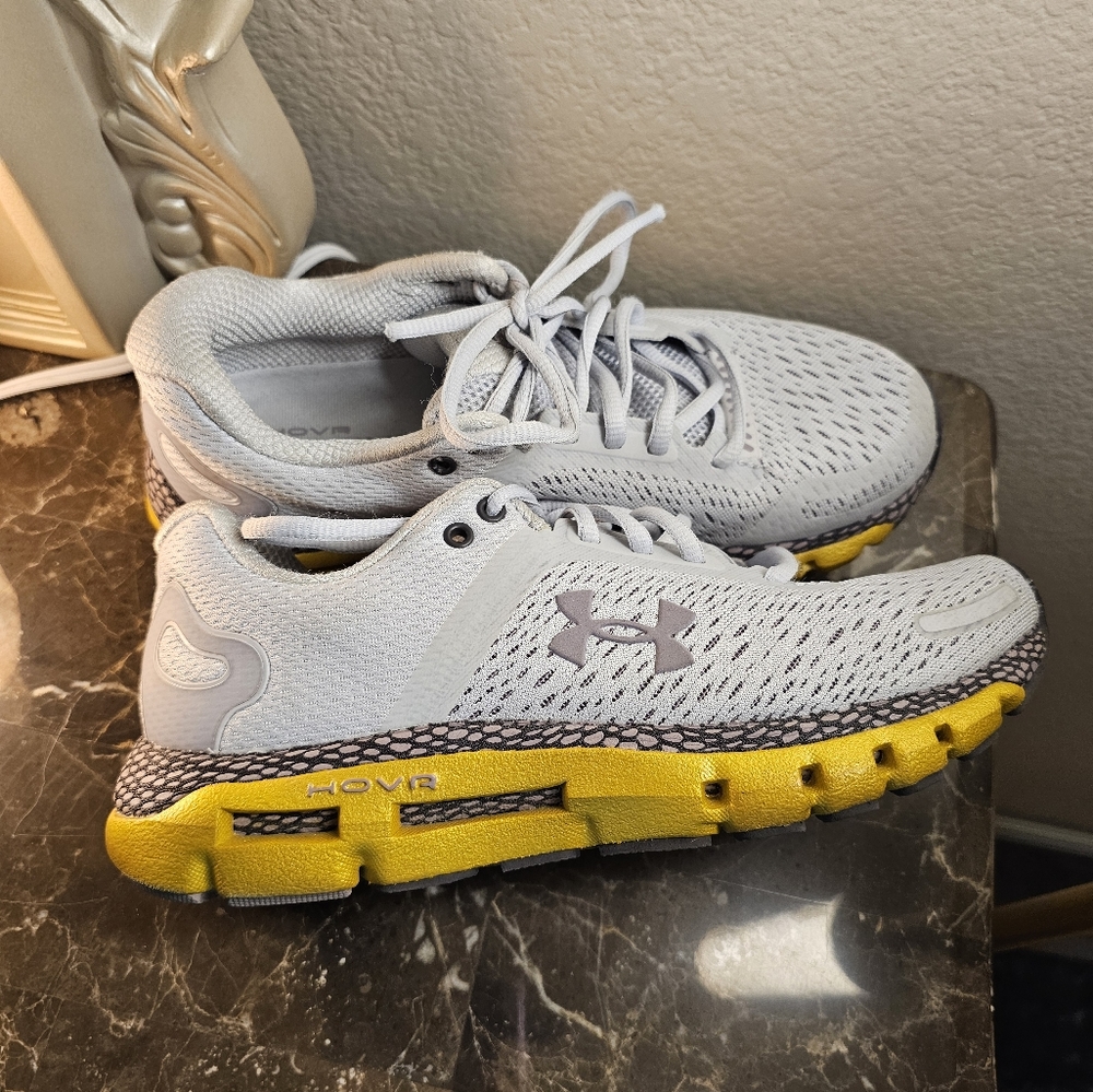 Under Armour Women's HOVR Infinite 2 Running Shoe size 7.5